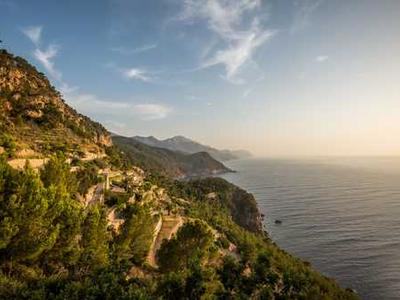 Ian McEwan’s new novel weaves climate change into literary mystery