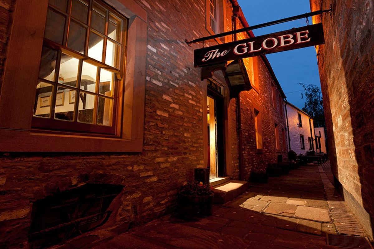 Inside the Michelin Guide listed restaurant at Robert Burns' 'favourite howff'